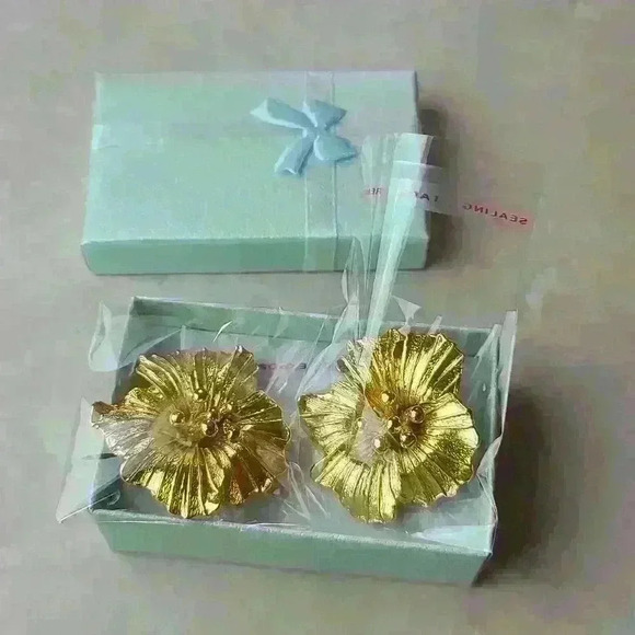 bluette Accessories - Bluette vintage Gold flower shoes clips